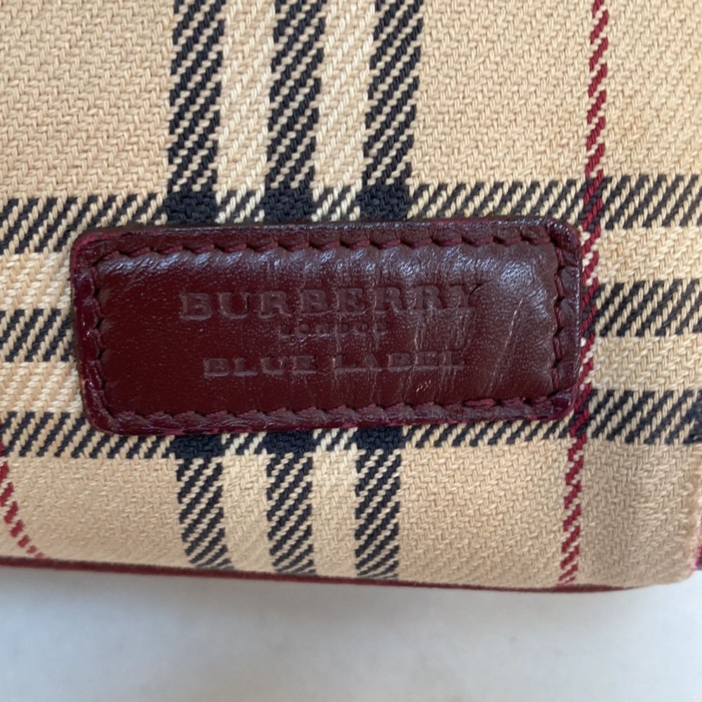 Burberry Nova plaid tweed and leather bag - Picture 4 of 10